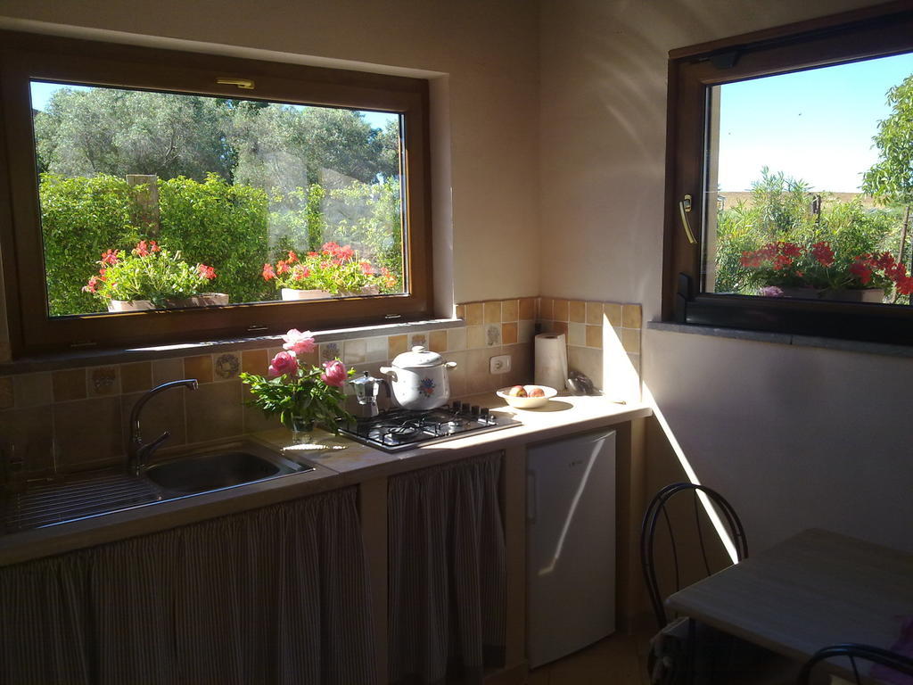 Villa Casale Dinelli Tarquinia Habitación foto